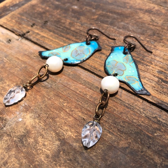 Painted Enamel Bird Pearl Earrings - Picture 7 of 9